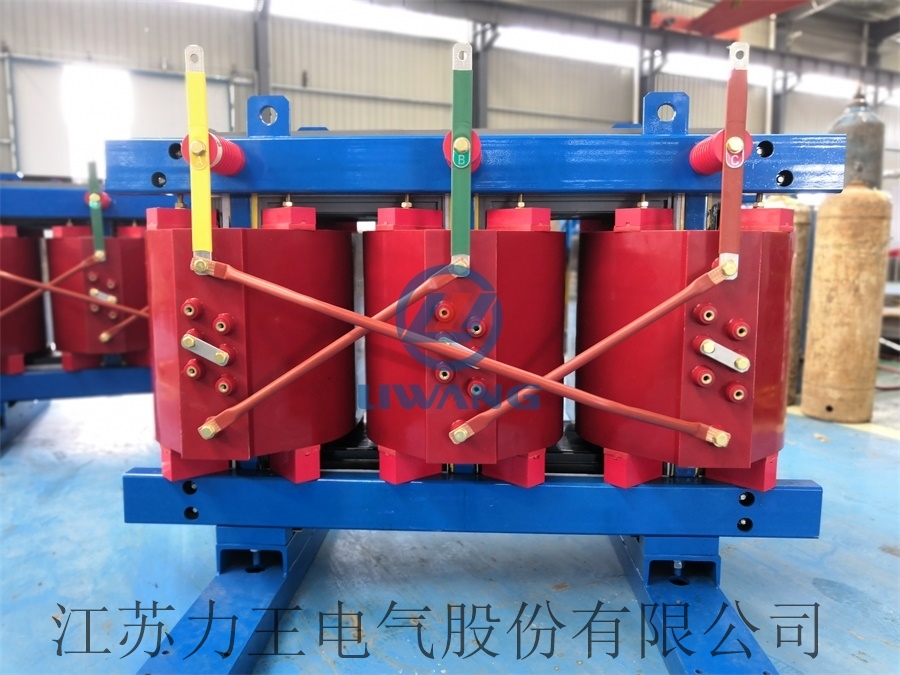 解析;变压器受潮产生的危害有哪些(图1)